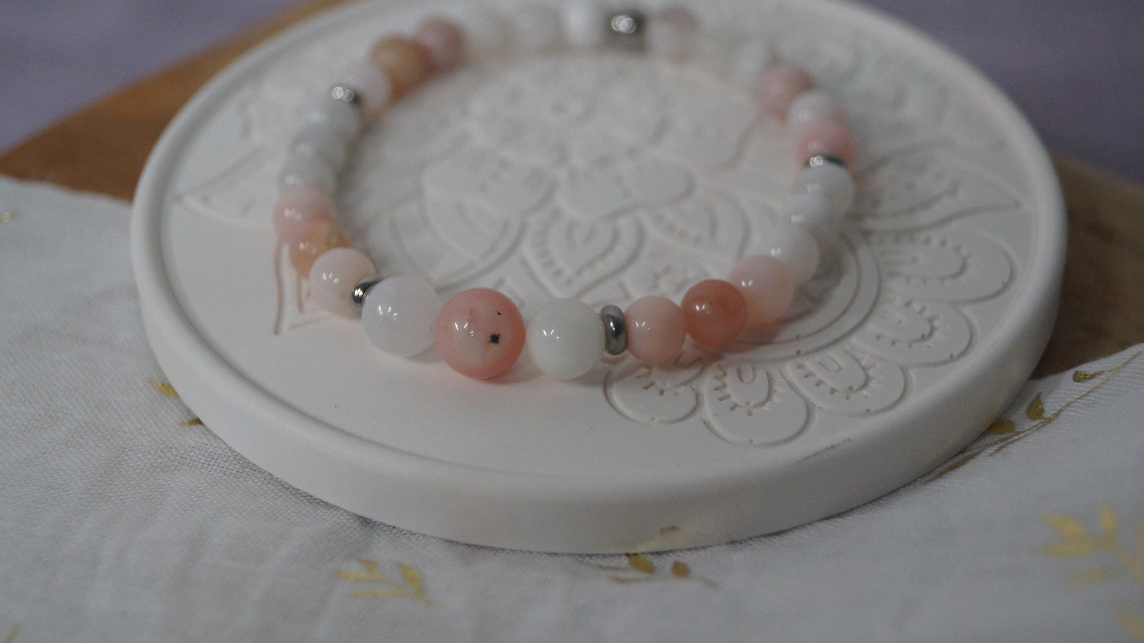 Bracelet Douceur – Opale rose & Jaspe blanc | CréaD’Âme