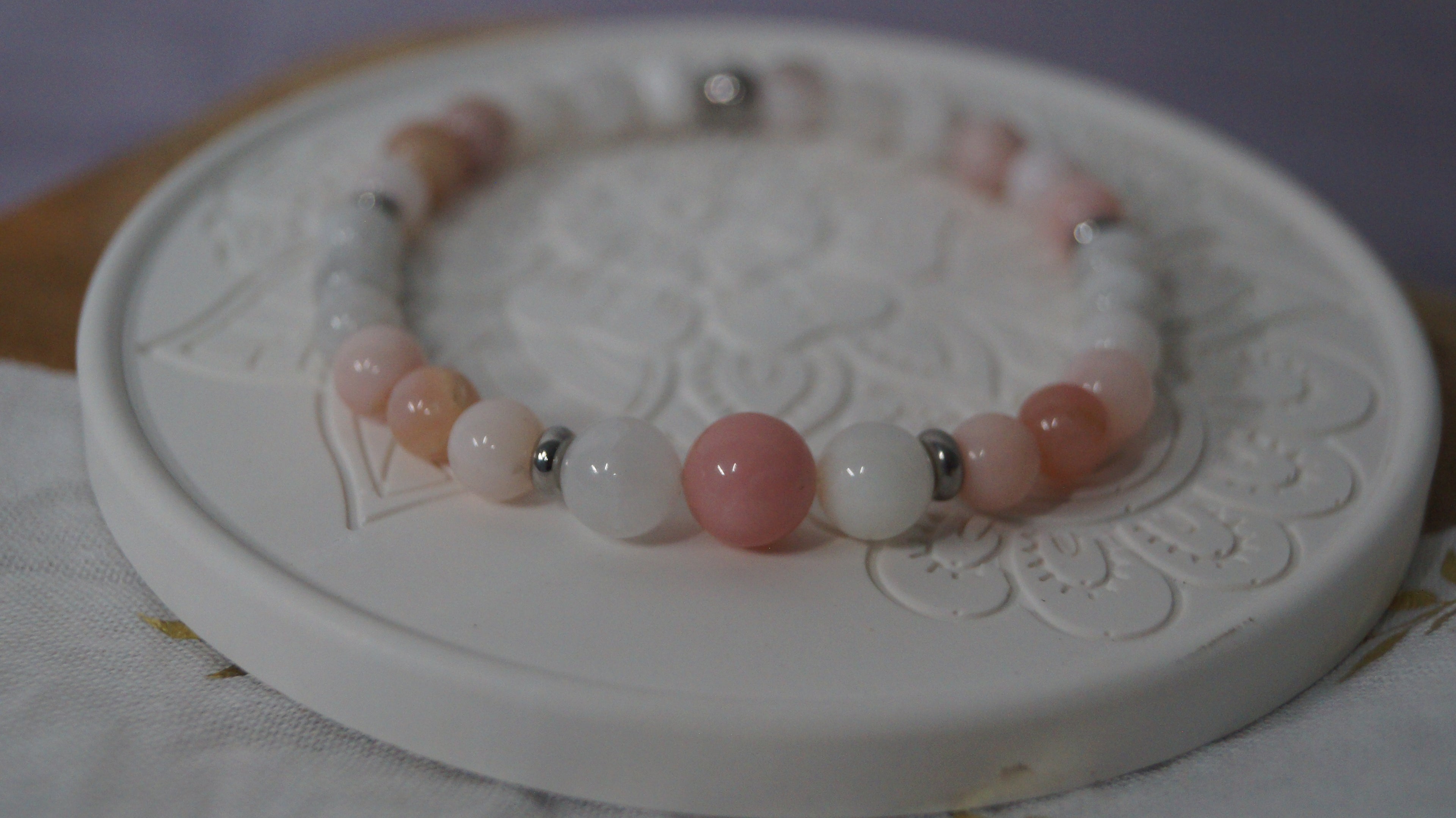 Bracelet Douceur – Opale rose & Jaspe blanc | CréaD’Âme